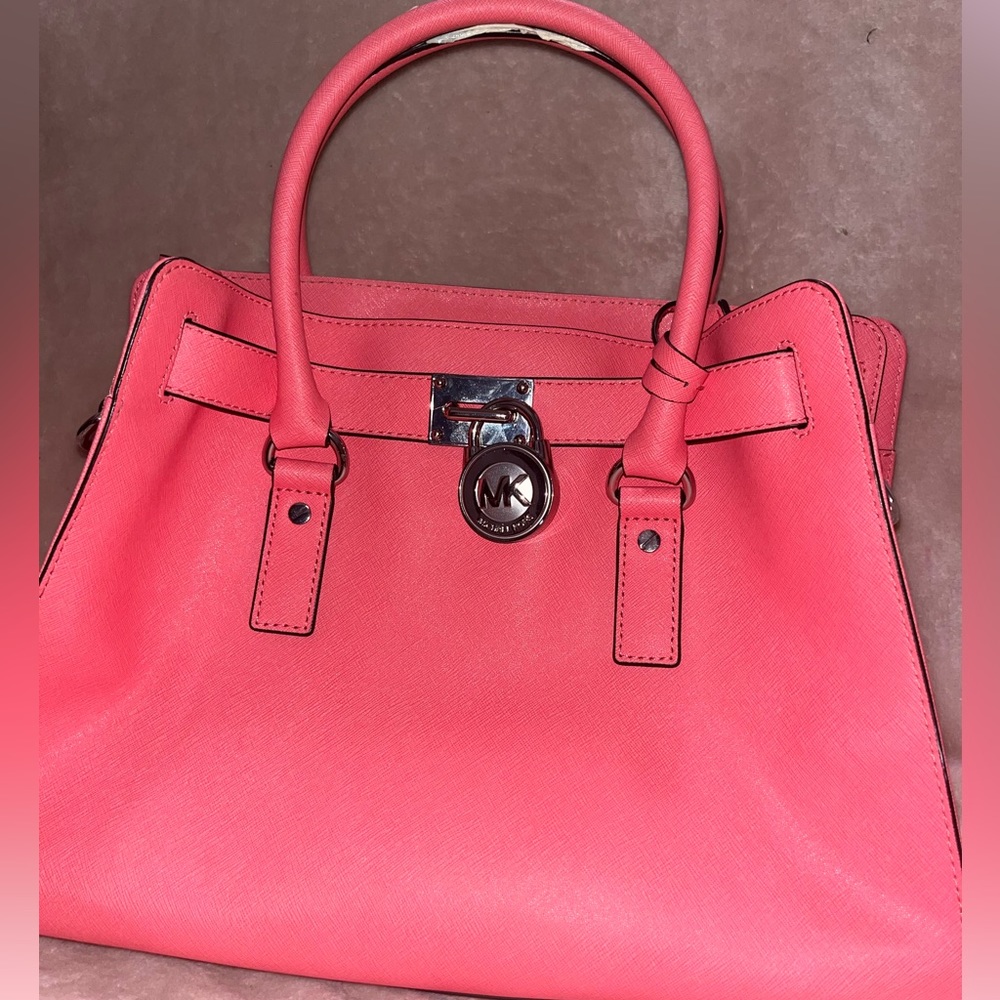Stunning pink leather Michael kors bag